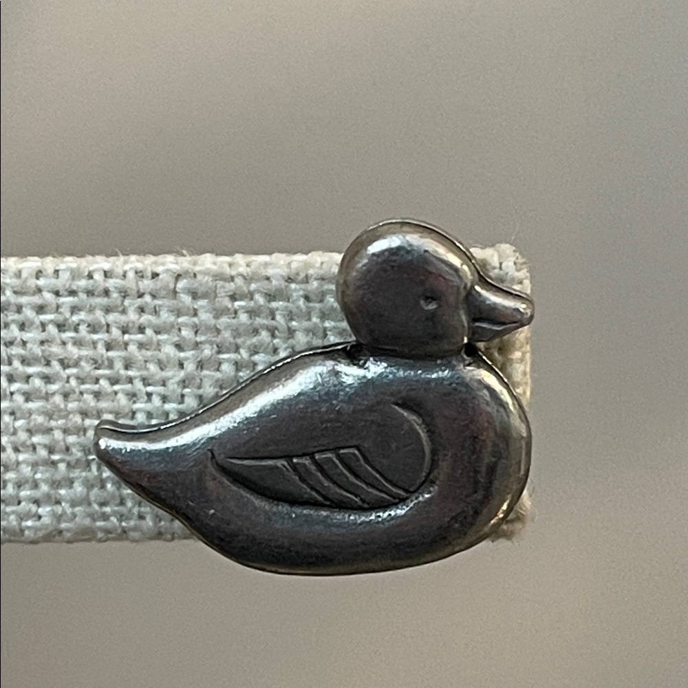 Vintage D.P. Limited Maiden Vermont Pewter Duck Pinback Pin - Picture 10 of 16